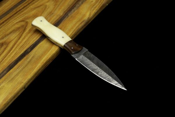 Damascus Dagger with Buffalo Bone Handle